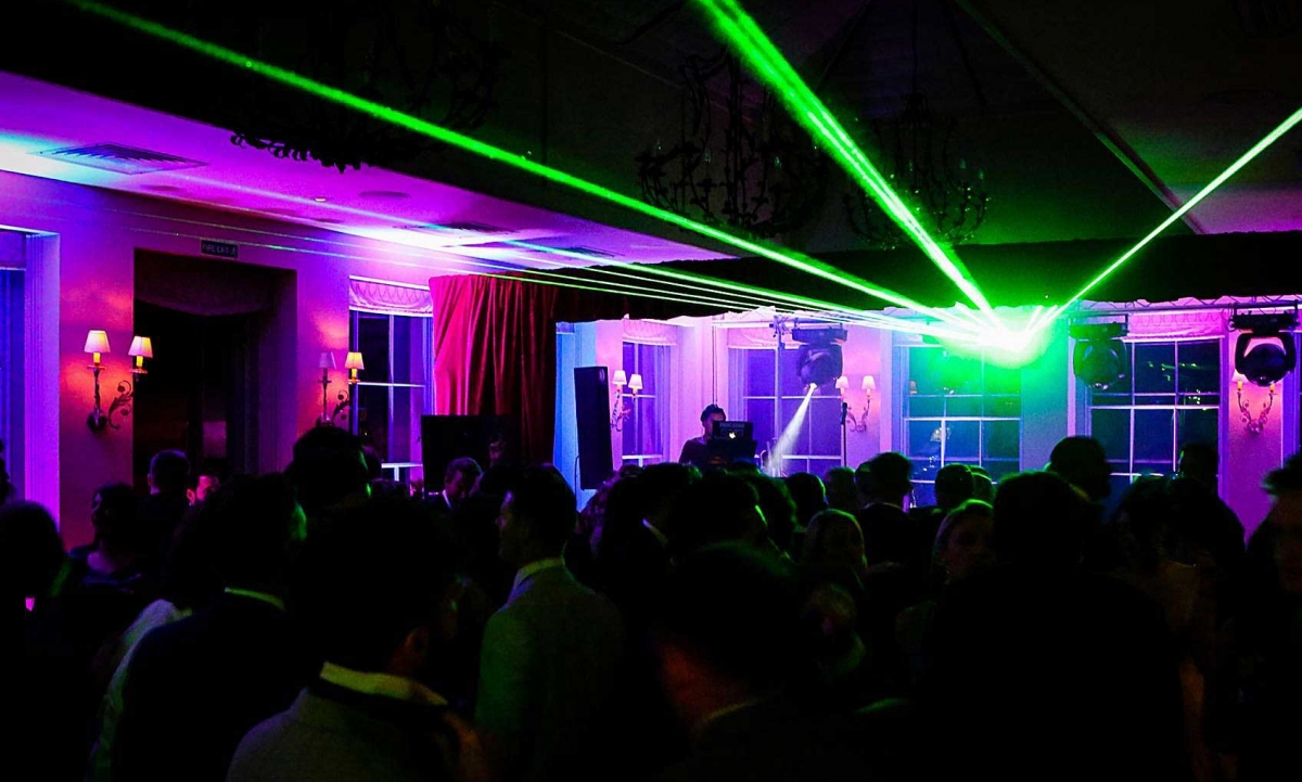 Image of a Lazer in Green with stage